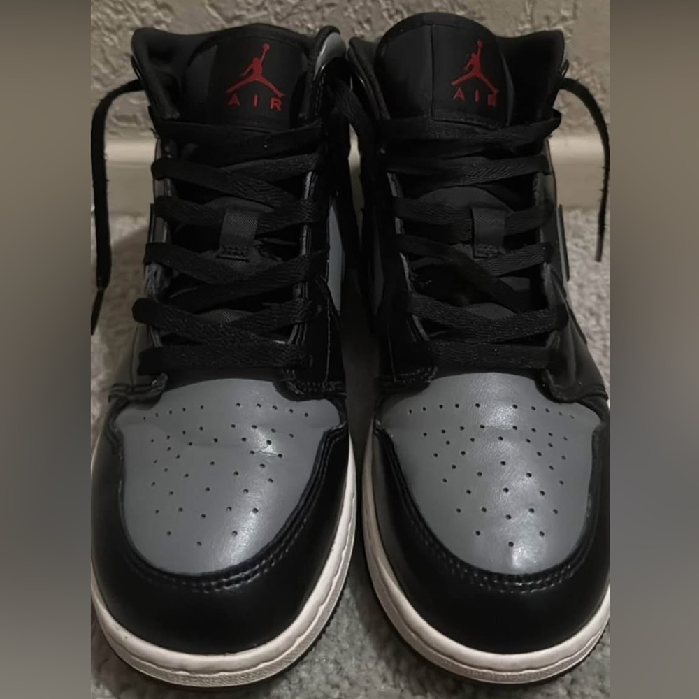 jordan 1 mid